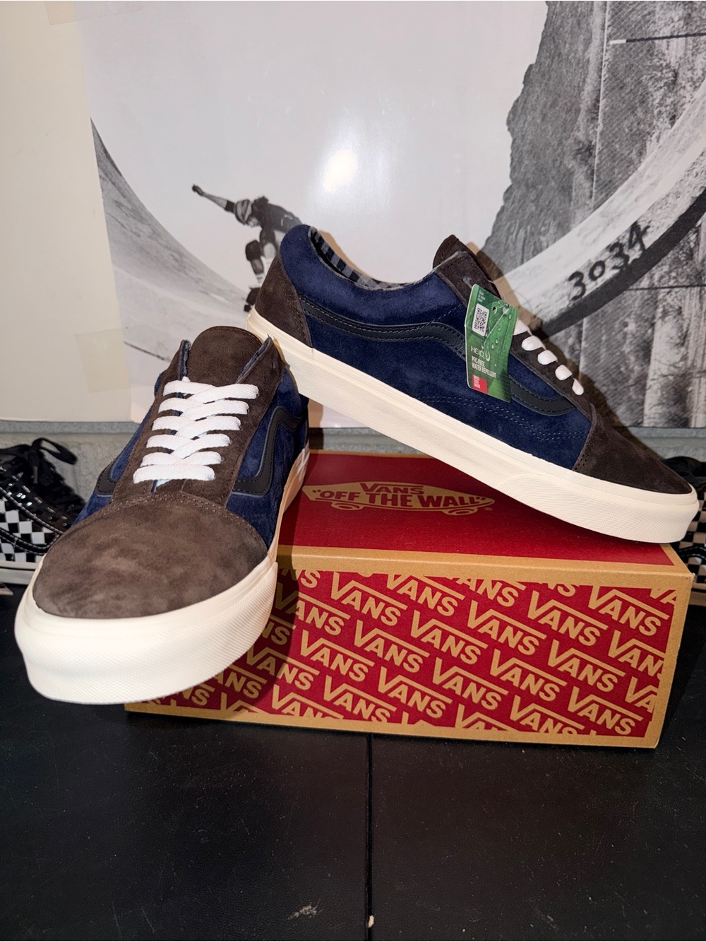 Vans Old Skool Pig Suede sz 11.5 Men’s 13.0 Woman - Picture 2 of 13